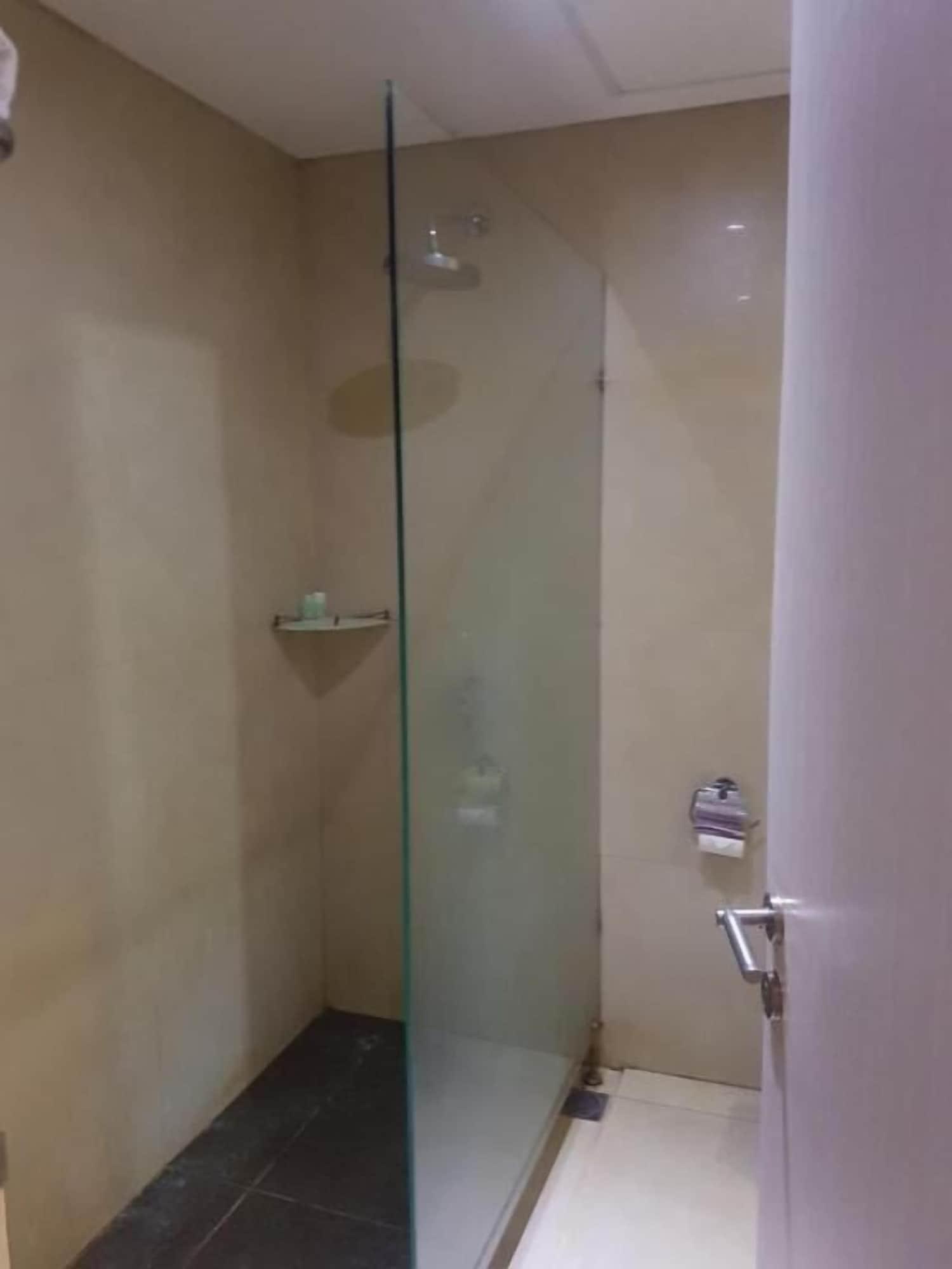 Hotel Dragon Inn Kemayoran Jakarta Luaran gambar